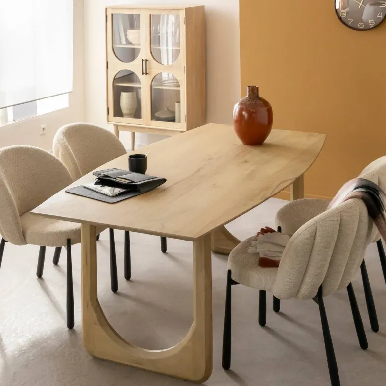 Table à manger en manguier
