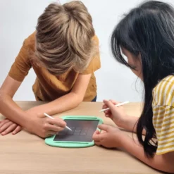Tablette 20 jeux de voyage pour enfant mode solo ou duo Buki