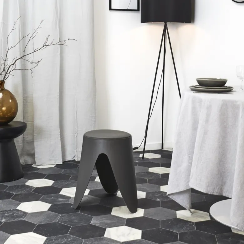 Tabouret coloris gris