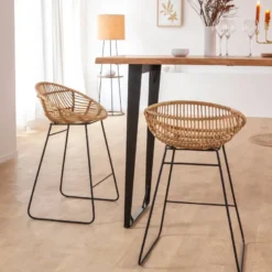 Tabouret de bar rond en rotin et métal