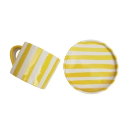 Tasse en céramique rayée avec soucoupe 350 ml Jaune