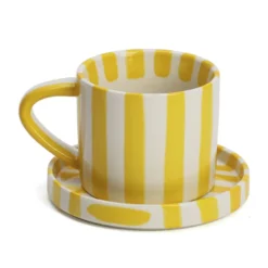 Tasse en céramique rayée avec soucoupe 350 ml Jaune