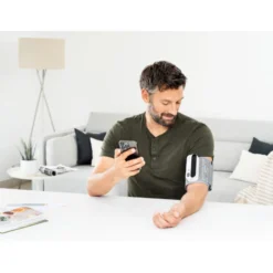 Tensiomètre au bras connecté