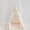 Tipi carré pour enfants avec pompons beige