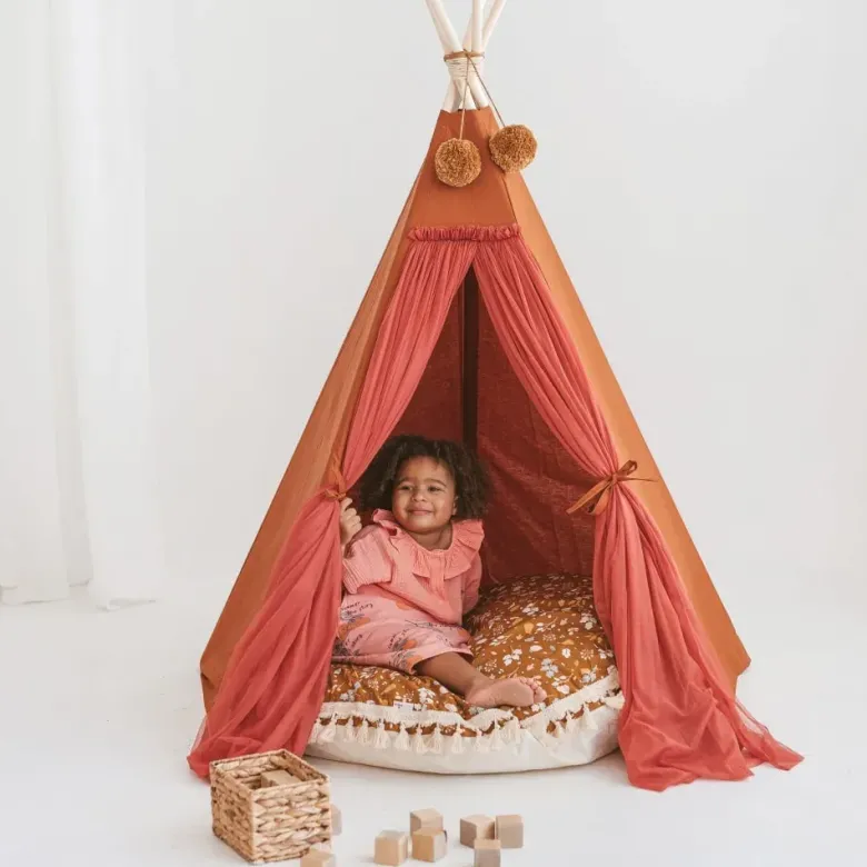 Tipi d'intérieur pour enfant en tissu rouge