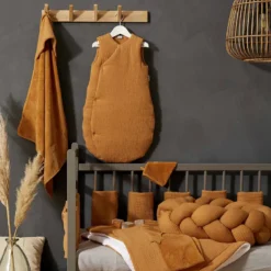 Tresse tour de lit bébé déco noisette