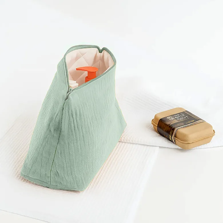 Trousse de toilette en coton bio vert