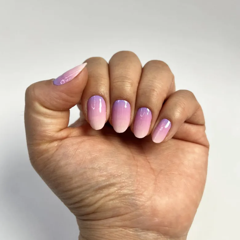 Vernis autocollant ombre lilac - manucure facile longue tenue Babyboomer violet